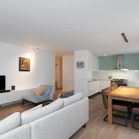Solaris Apartment